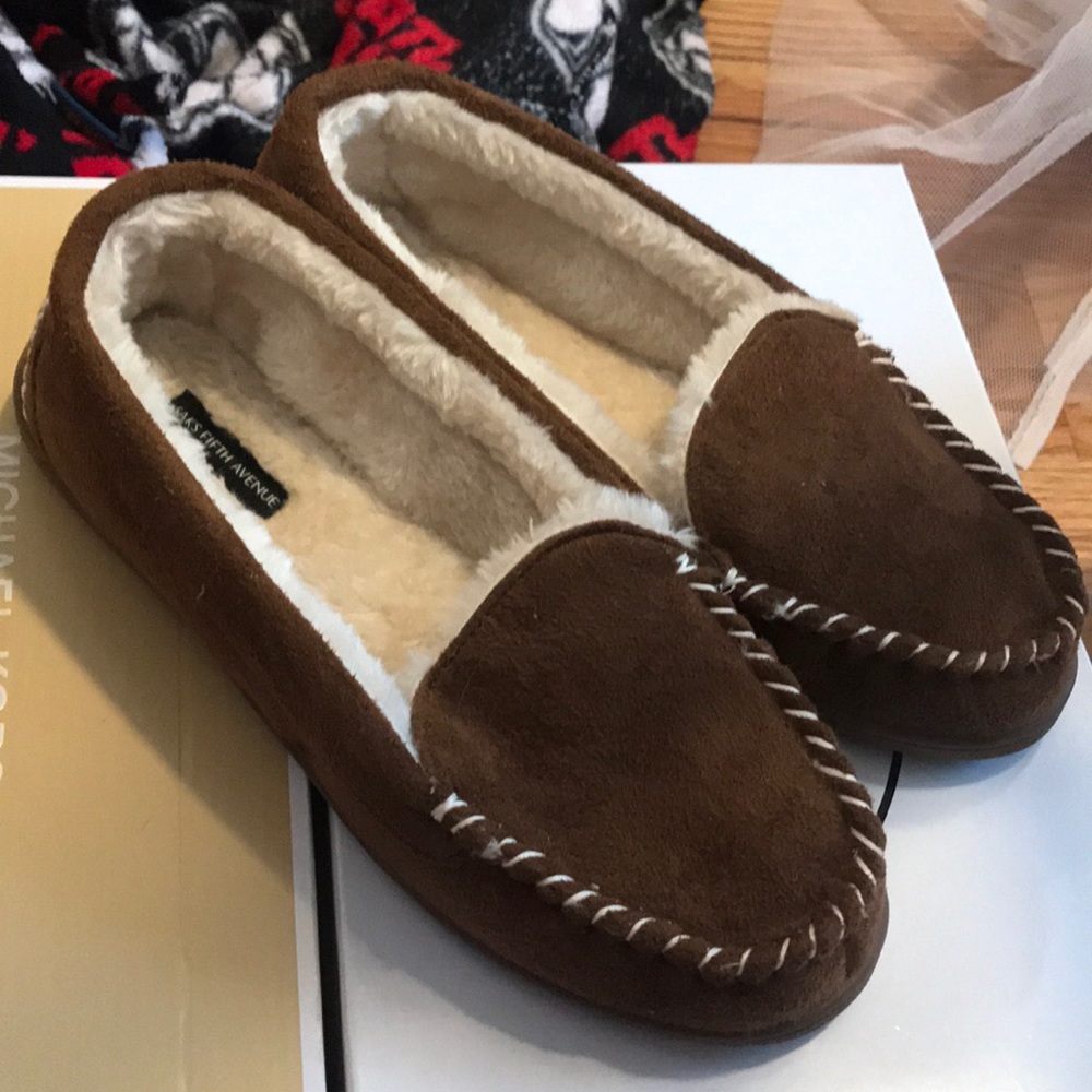 ❌SOLD❌SAKS 5th Fur loafers